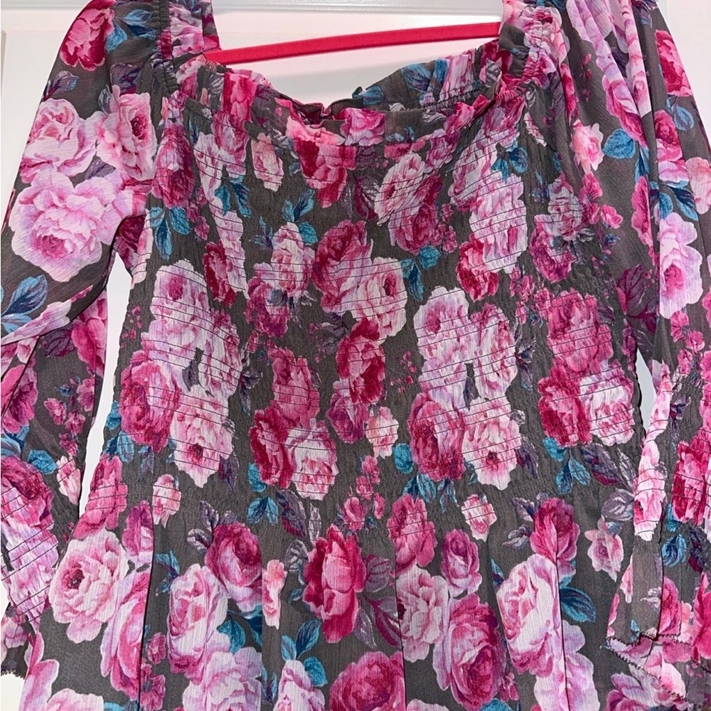 Torrid Crinkle Chiffon Smocked Waist Off-Shoulder Crop Top - Picture 3 of 4